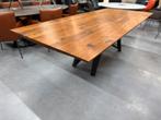 Showmodel Bert Plantagie Stella eettafel noten Tafel 260, Bert Plantagie, Rechthoekig, Nieuw, 200 cm of meer