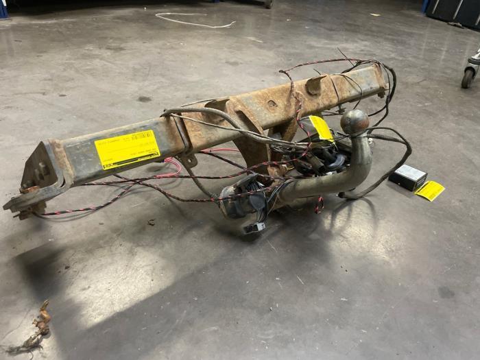 Trekhaak van een Jeep Grand Cherokee, Auto-onderdelen, Ophanging en Onderstel, Jeep, Gebruikt, 3 maanden garantie, Ophalen of Verzenden