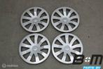 Originele 15 inch wieldoppen Audi A1 GB 82A601147, Gebruikt, Band(en)