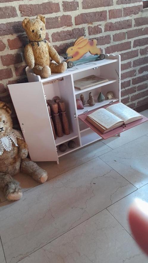 Oud kledingkastje, poppenkastje, vintage, miniatuur., Antiek en Kunst, Curiosa en Brocante, Ophalen of Verzenden