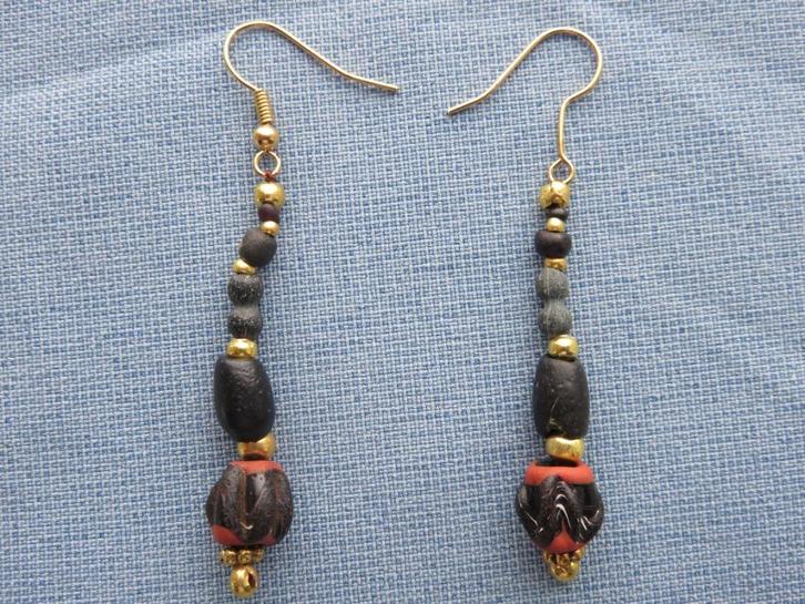 Romeinse rijk . oorhangers – ca. 1600 jaar oud - bodemvondst, Sieraden, Tassen en Uiterlijk, Antieke sieraden, Oorbellen, Overige materialen