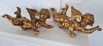 2 Fraaie Vergulde houten Beelden van Putti lengte 25 cm., Antiek en Kunst, Kunst | Beelden en Houtsnijwerken, Ophalen of Verzenden