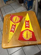 Twee mooie oude fiets vlagjes shell, Ophalen of Verzenden, Gebruikt