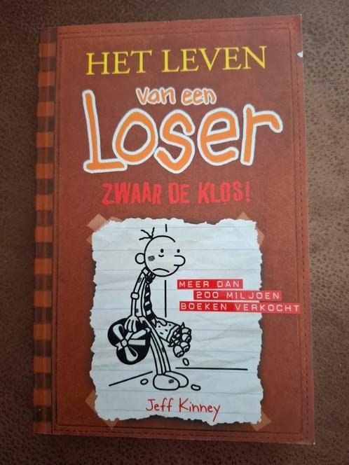 Jeff Kinney - Zwaar de klos!, Boeken, Kinderboeken | Jeugd | 10 tot 12 jaar, Zo goed als nieuw, Ophalen of Verzenden