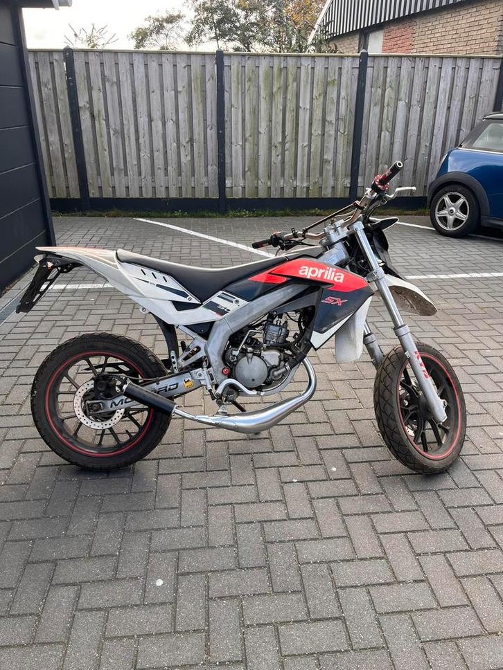 Aprila SX50, Fietsen en Brommers, Brommers | Derbi, Zo goed als nieuw, Ophalen