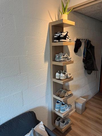 IKEA LACK wandrek beschikbaar voor biedingen