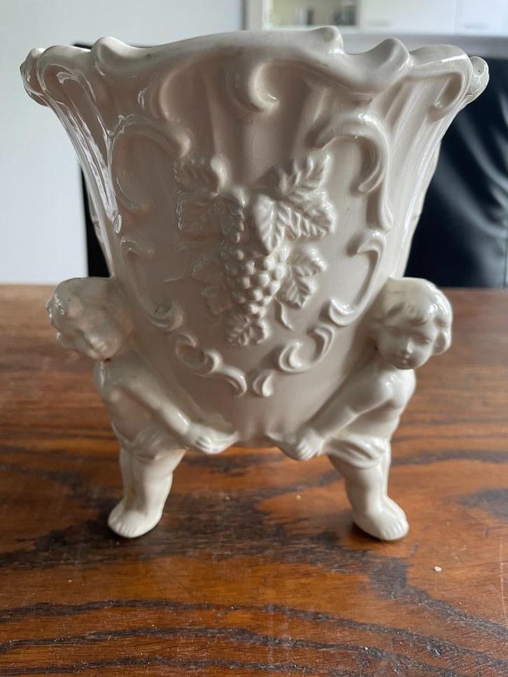 antiek porseleinen overpot/vaas met Putty's, Antiek en Kunst, Antiek | Keramiek en Aardewerk, Verzenden