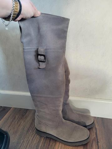 Comfortabele knie laarzen knielaarzen via vai viavai 39 beschikbaar voor biedingen