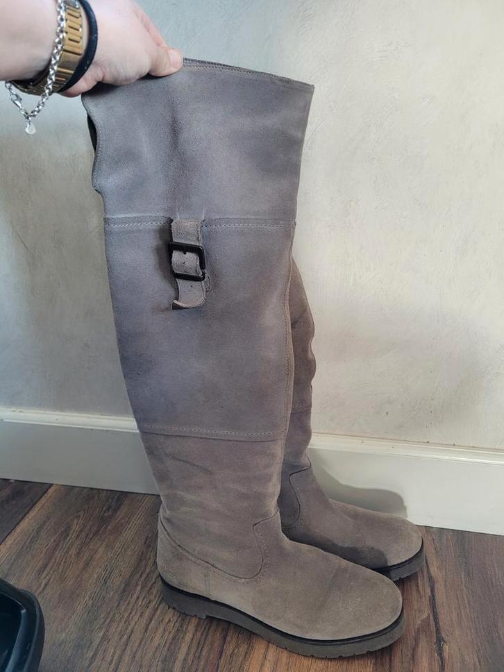 Comfortabele knie laarzen knielaarzen via vai viavai 39, Kleding | Dames, Schoenen, Zo goed als nieuw, Hoge laarzen, Bruin, Verzenden