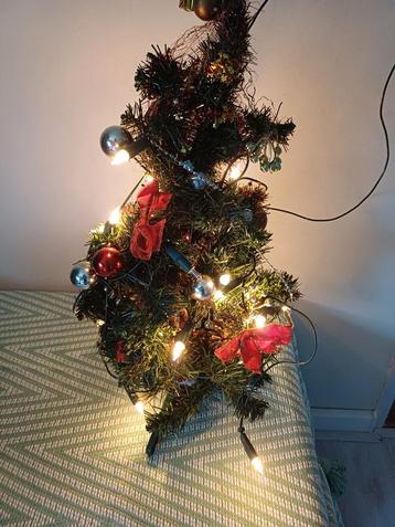 Kant en klare kerstboompje hoogte 58 cm beschikbaar voor biedingen