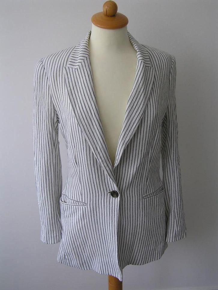 Mooie gestreepte blazer maat 36., Kleding | Dames, Jasjes, Kostuums en Pakken, Nieuw, Jasje, Maat 36 (S), Grijs, Ophalen of Verzenden