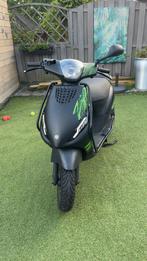 Piaggio zip 4tak, Fietsen en Brommers, Scooters | Piaggio, Ophalen of Verzenden, Zo goed als nieuw, Zip