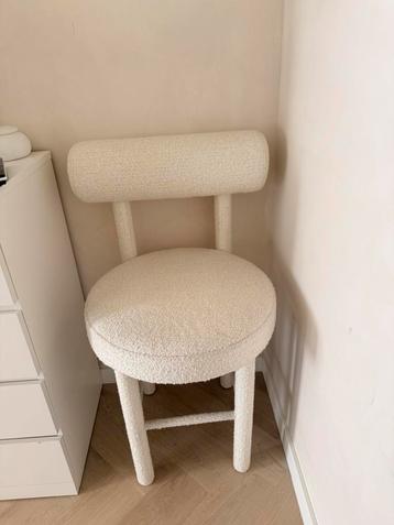 Barstoel met leuning boucle beschikbaar voor biedingen