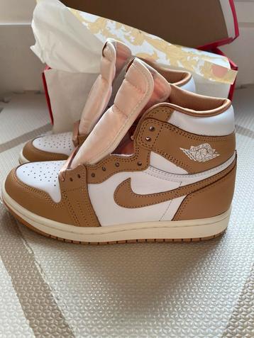 Jordan 1 Retro High Praline Sail White - maat 36,5 NIEUW