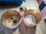 2 grote en 1 kleine hanglamp ikea roze, Huis en Inrichting, Lampen | Hanglampen, Ophalen