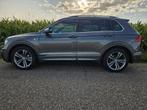 Volkswagen Tiguan 1.4 TSI R-LINE 110KW DSG 2017 Grijs, Auto's, Stof, 4 cilinders, Origineel Nederlands, Grijs