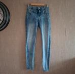 Mooie skinny jeans van We fashion - Maat 152, Broek, Meisje, Ophalen of Verzenden, Zo goed als nieuw