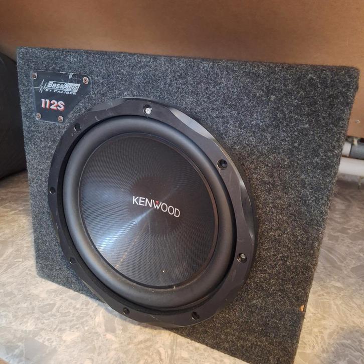 Kenwood subwoofer met caliber evolution versterker, Auto diversen, Autospeakers, Gebruikt, Ophalen