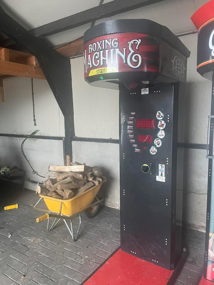 Boxing Machine / Boksbalmachine – Werkt perfect, Sport en Fitness, Boksen, Zo goed als nieuw, Boksbal, Ophalen