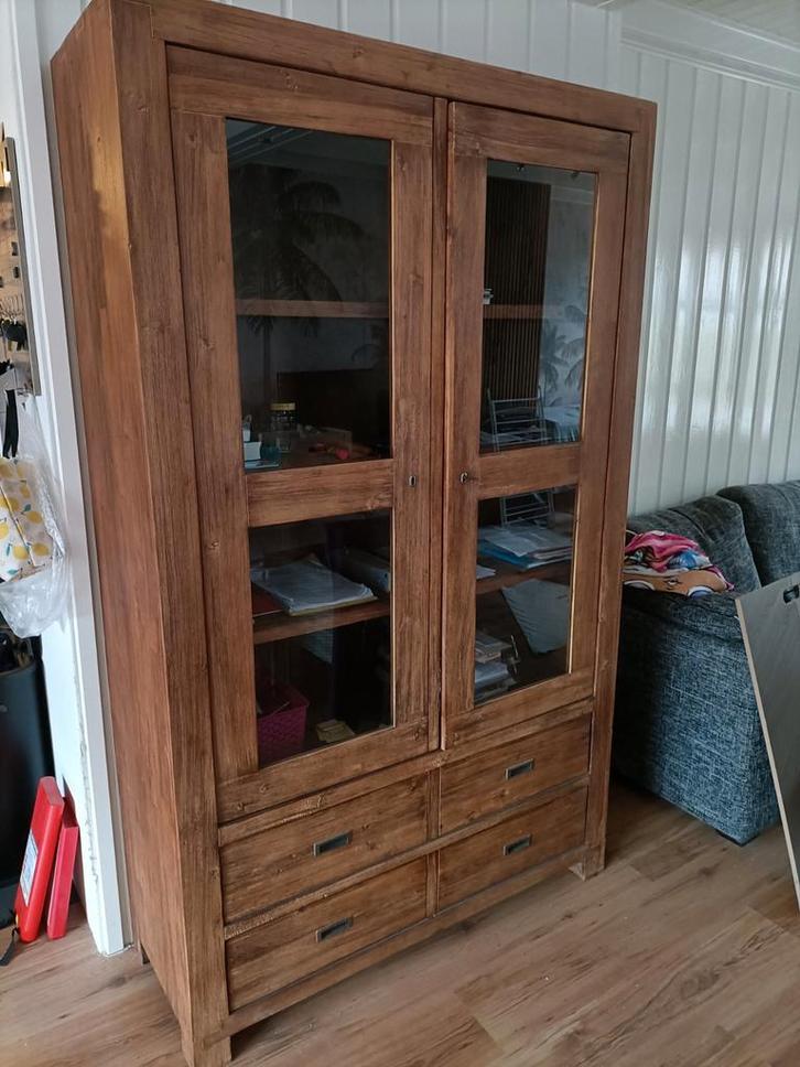 Mooie kast, bruinrode kleur, Huis en Inrichting, Kasten | Buffetkasten, Zo goed als nieuw, 150 tot 200 cm, 100 tot 150 cm, 25 tot 50 cm