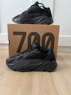 Adidas Yeezy Boost 700 V2 Vanta 40, Kleding | Heren, Schoenen, Ophalen, Zo goed als nieuw