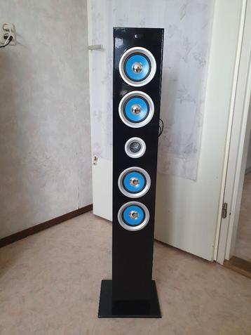 TeKoop Nieuw Ices IBT-Toren met Radio&Bluetooth en USB €20. beschikbaar voor biedingen