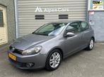 Volkswagen Golf 1.4 TSI Highline AC / Cruise controle / NAVI, Gebruikt, Zwart, 4 cilinders, Alcantara