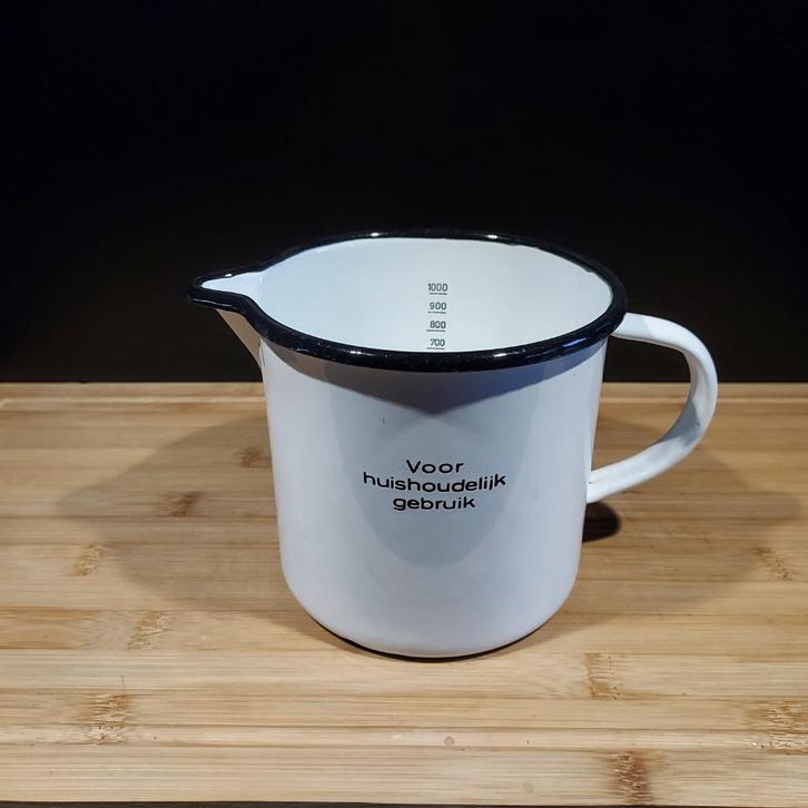Emaille maatbeker wit met zwarte rand NO 1, Antiek en Kunst, Antiek | Emaille, Ophalen of Verzenden