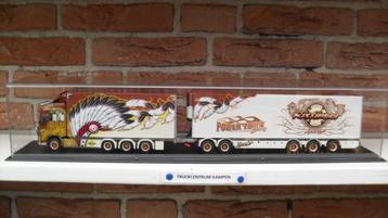 Tekno  Vitrine  voor  L. Z. V. beschikbaar voor biedingen