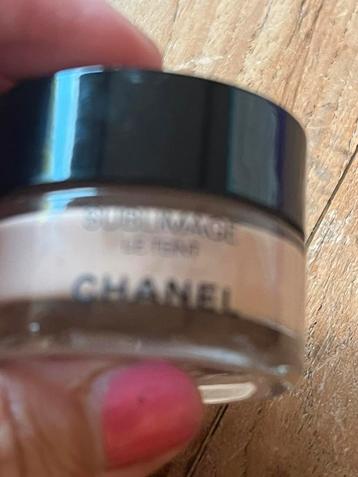 Chanel Sublimage Le Teint Ultimate Radiance  22 beige rose beschikbaar voor biedingen