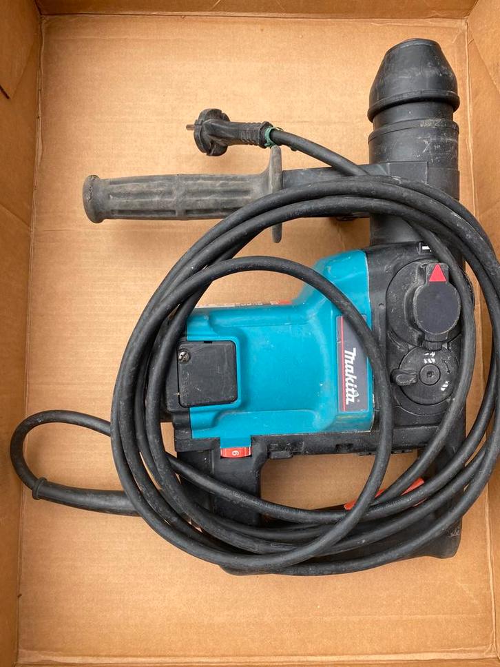 Makita Combihamer HR3000C, Doe-het-zelf en Verbouw, Gereedschap | Boormachines, Gebruikt, Boor- en/of Breekhamer, 600 watt of meer