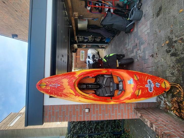 Wildwater kajak, Watersport en Boten, Kajaks, Gebruikt, Ophalen