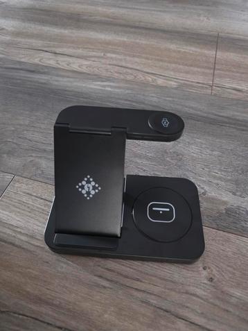 Draadloos opladen voor telefoon horloge en oortjes  beschikbaar voor biedingen