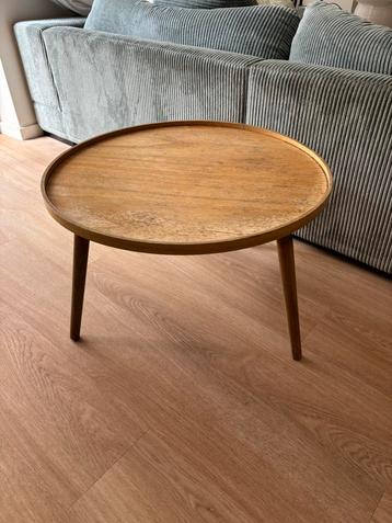 Rond bijzettafeltje  beschikbaar voor biedingen