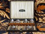 Antieke Engelse silverplate theelepels en suikertang in etui