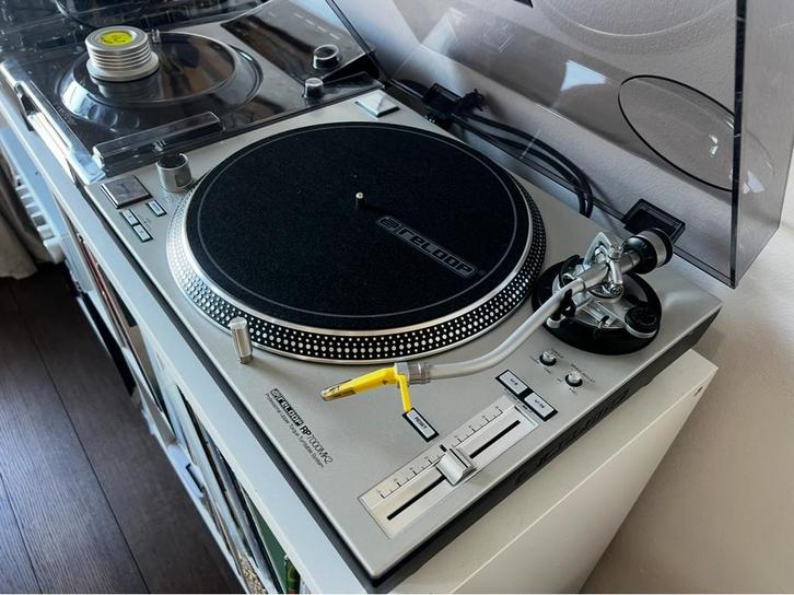 Reloop RP 7000, Muziek en Instrumenten, Dj-sets en Draaitafels, Zo goed als nieuw, Reloop, Ophalen of Verzenden