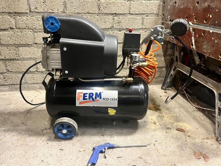 Ferm FCO-1524 compressor 24 liter 8 bar 1.5hp, Doe-het-zelf en Verbouw, Compressors, Zo goed als nieuw, 6 tot 10 bar, Minder dan 25 liter