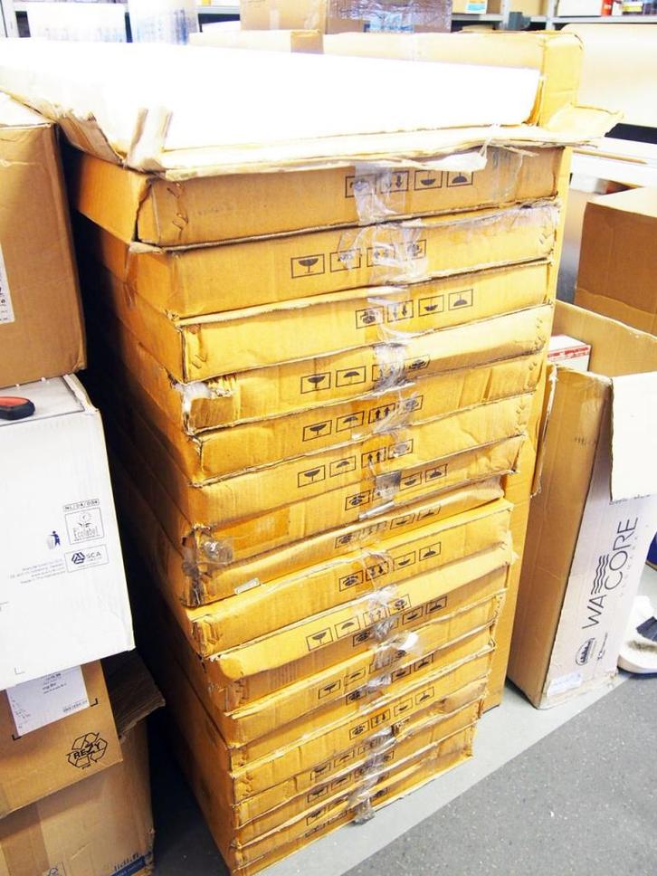 Partij  LUXE DESIGN WASTAFELONDERSTEL, Huis en Inrichting, Badkamer | Badkamermeubels, Nieuw, Wasbak of Wastafel, Minder dan 100 cm