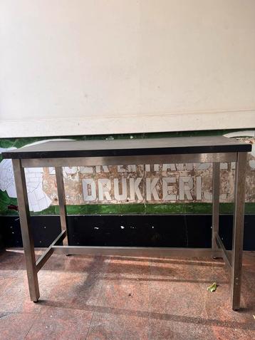 Ikea bar tafel Urby zwart & rvs beschikbaar voor biedingen