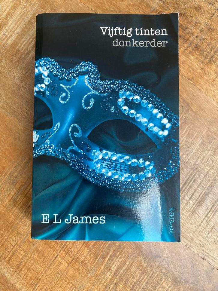 Vijftig tinten donkerder - E.L. James, Boeken, Romans, Zo goed als nieuw, Nederland, Ophalen of Verzenden