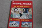 70 Suske en Wiske. De Spokenjagers en Raadsel en Spelletjes, Eén stripboek, Ophalen of Verzenden, Gelezen