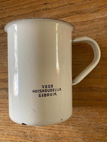 Vintage emaille kannetje schenkkan maatkan 1 liter beschikbaar voor biedingen