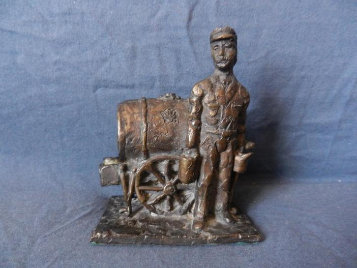 Bronzen sculptuur Olieverkoper voor Shell door Jaap Hartman, Antiek en Kunst, Kunst | Beelden en Houtsnijwerken, Ophalen of Verzenden