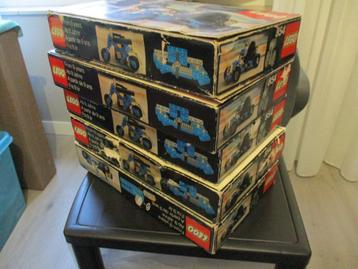 4 dozen met de lego technic Set 854-1: Go-Kart  beschikbaar voor biedingen