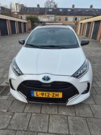 Toyota Yaris 1.5 Hybrid Executive Pano 116pk 2021 PearlWhite, Auto's, 450 kg, Zwart, 450 kg, USB