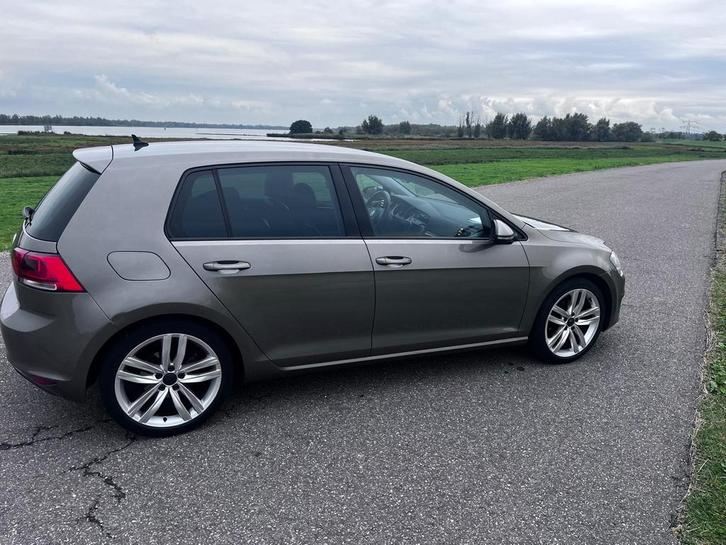 Volkswagen Golf 1.4 TSI 90KW DSG 2013 Grijs, Auto's, Volkswagen, Particulier, Golf, Benzine, A, Hatchback, Automaat, Origineel Nederlands