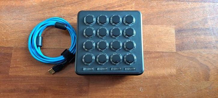 Midi Fighter 3D - Arcade Button MIDI controller, Muziek en Instrumenten, Midi-apparatuur, Zo goed als nieuw, Ophalen of Verzenden