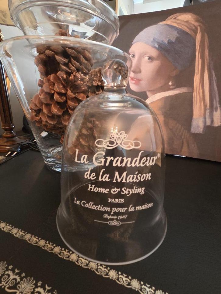 Glazen stolp La Grandeur de la Maison, Huis en Inrichting, Woonaccessoires | Stolpen, Nieuw, Ophalen