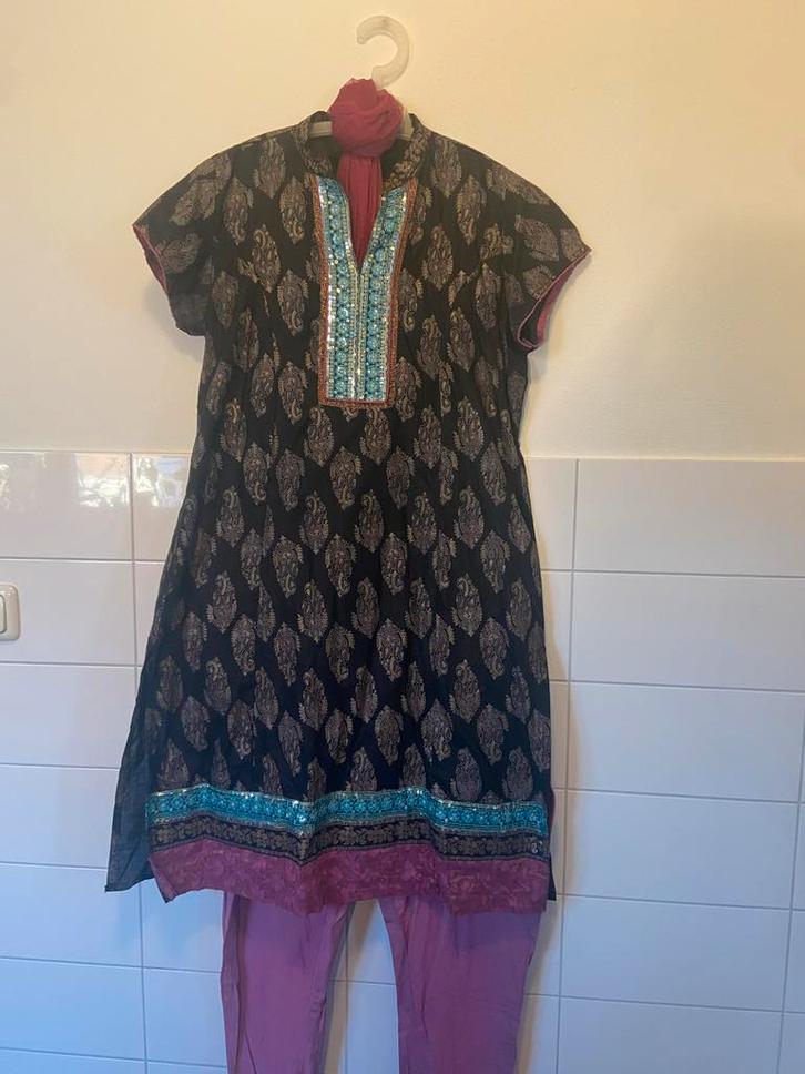 Authentiek Indiaas kostuum - Carnaval of themafeest, Kleding | Dames, Carnavalskleding en Feestkleding, Gedragen, Kleding, Carnaval