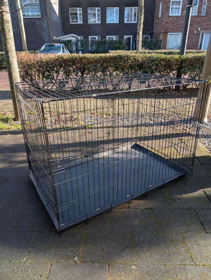 Grote XL bench stalen constructie voor huisdier(en), Dieren en Toebehoren, Hondenbenches, Zo goed als nieuw, Ophalen